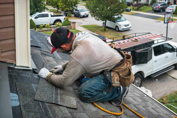 Professional Roofing technician working in Gordon, PA